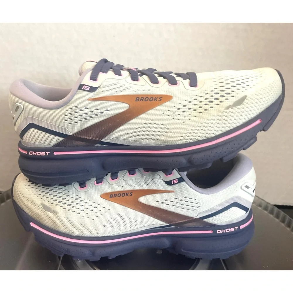 Women's Ghost 15 Running Shoes Sz 6.5  Gray/Pink - Picture 9 of 11